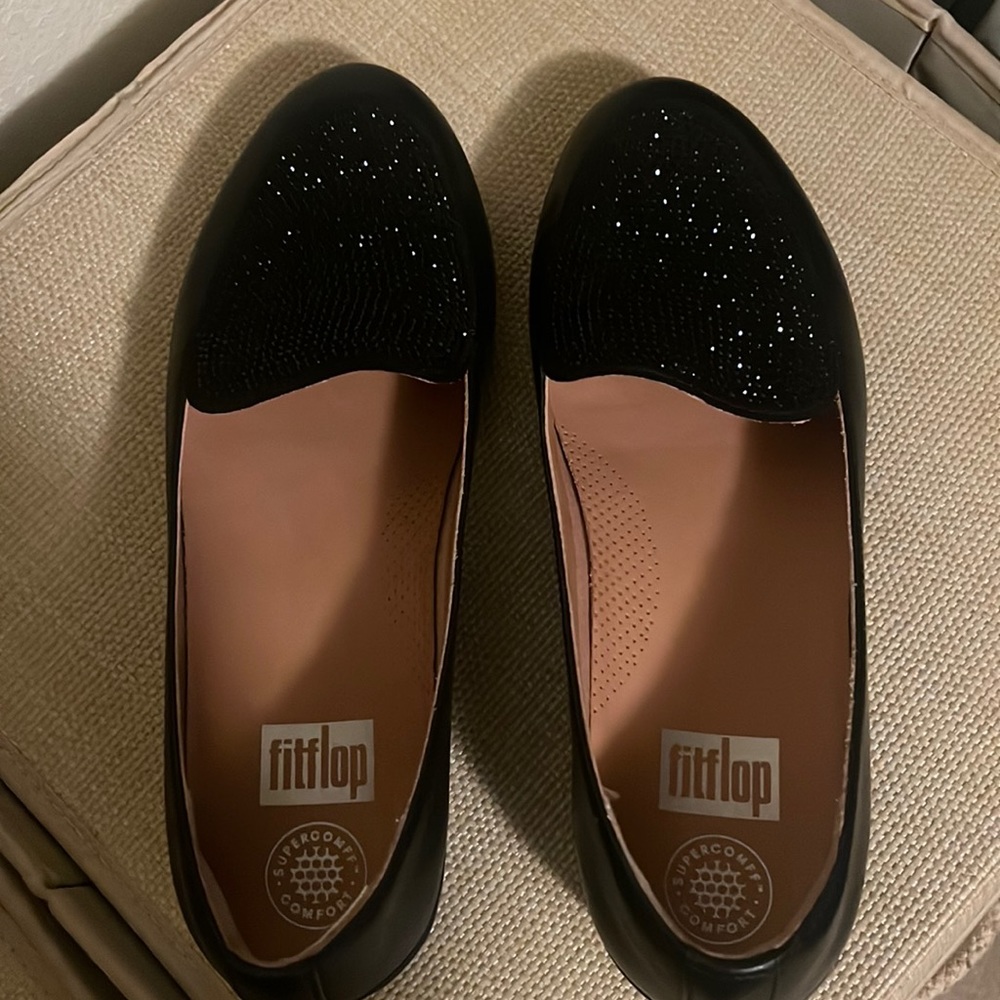 Sz 9 Fitflop black loafers/flat with sparkles